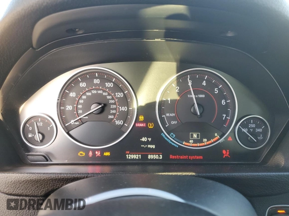 2016 BMW 3 Series 328i z VIN WBA8E9G57GNT82564, wystawiony jako Copart lot #43745895 z przebiegiem 129 921 mil mil oraz Szkoda całkowita • Salvage title. Historia ofert i sprzedaży dostępna na DreamBid. Obrazek 9.