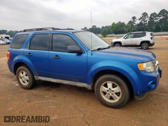 2012 Ford Escape XLS with VIN 1FMCU0C70CKB66484, listed as a Copart auction lot 56584395 with 144,113 mi miles and Salvage title. Bid and sale history available at DreamBid. Image 4.