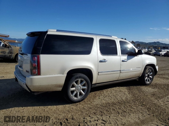 2011 GMC Yukon XL Denali with VIN 1GKS2MEF5BR126610, listed as a Copart auction lot 48075325 with 222,487 mi miles and Salvage Title. Bid and sale history available at carsss.com. Image 3.