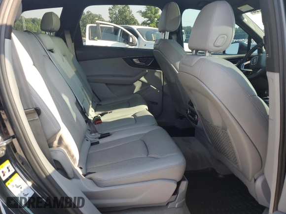 2017 Audi Q7 Prestige с VIN WA1VAAF74HD057118, выставлен на аукционе Copart как лот 61448295 с пробегом 95 526 миль миль и Списание • Salvage title. История ставок и продаж доступна на DreamBid. Изображение 11.