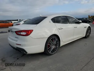 2017 Maserati Quattroporte z VIN ZAM56RPS2H1235503, wystawiony jako Copart lot #87268444 z przebiegiem 62 282 mil mil oraz Czysty tytuł • Clean title. Historia ofert i sprzedaży dostępna na DreamBid. Obrazek 3.