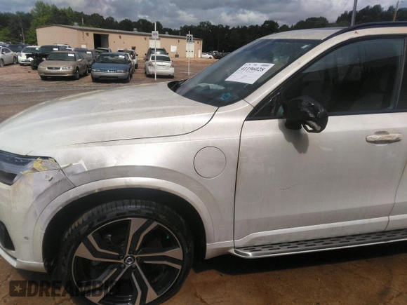2022 Volvo XC90 R-Design with VIN YV4BR0CM1N1808448, listed as a IAAI auction lot 41196028 with 42,062 mi miles and . Bid and sale history available at DreamBid. Image 12.