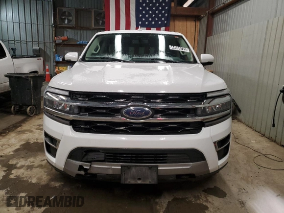 2022 Ford Expedition Limited z VIN 1FMJU2AT7NEA65074, wystawiony jako Copart lot #44564725 z przebiegiem 54 919 mil mil oraz Czysty tytuł • Clean title. Historia ofert i sprzedaży dostępna na DreamBid. Obrazek 5.