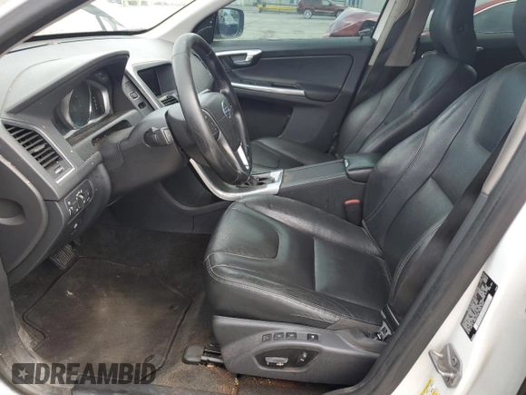2015 Volvo XC60 T5 Drive-E Premier z VIN YV440MDB6F2606689, wystawiony jako Copart lot #61308275 z przebiegiem 182 318 mil mil oraz Czysty tytuł • Clean title. Historia ofert i sprzedaży dostępna na DreamBid. Obrazek 7.