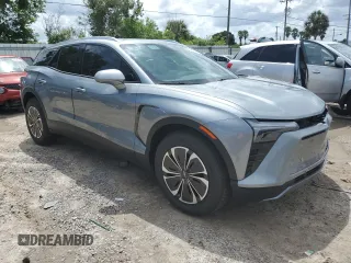 2024 Chevrolet Blazer EV eAWD LT z VIN 3GNKDBRJ9RS202885, wystawiony jako Copart lot #69214274 z przebiegiem 1472 mil mil oraz Szkody całkowita. Historia ofert i sprzedaży dostępna na DreamBid. Obrazek 4.