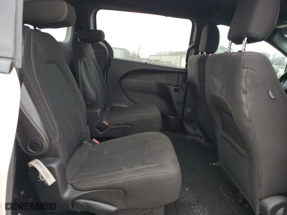 2020 Chrysler Pacifica Touring with VIN 2C4RC1FG4LR236024, listed as a Copart auction lot 47575535 with 164,637 mi miles and Salvage Title. Bid and sale history available at carsss.com. Image 11.
