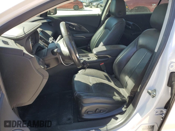 2015 Buick LaCrosse Premium II with VIN 1G4GF5G36FF143868, listed as a Copart auction lot 45902995 with 118,976 mi miles and Salvage Title. Bid and sale history available at DreamBid. Image 9.