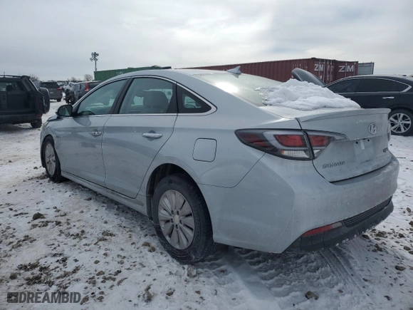2017 Hyundai Sonata Hybrid SE with VIN KMHE24L31HA074137, listed as a Copart auction lot 45313855 with 44,370 mi miles and Salvage Title. Bid and sale history available at carsss.com. Image 2.