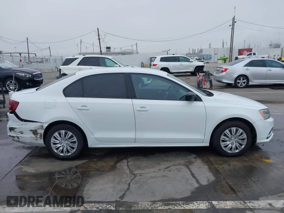 2016 Volkswagen Jetta Sedan 1.4T S w/Technology with VIN 3VW267AJ6GM237619, listed as a IAAI auction lot 41878297 with 124,887 mi miles. Bid and sale history available at carsss.com. Image 13.
