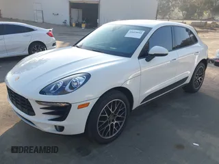 2018 Porsche Macan with VIN WP1AA2A53JLB21577, listed as a IAAI auction lot 41655044 with 51,923 mi miles. Bid and sale history available at carsss.com. Image 18.