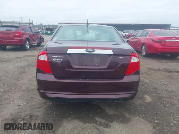 2011 Ford Fusion SEL with VIN 3FAHP0JA5BR253068, listed as a IAAI auction lot 41880066 with 121,410 mi miles. Bid and sale history available at carsss.com. Image 16.