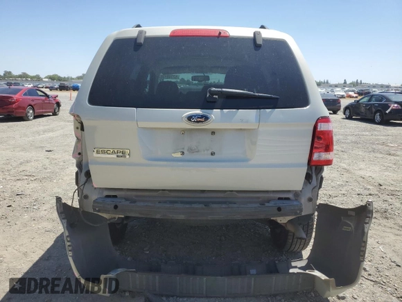 2008 Ford Escape Limited с VIN 1FMCU04178KB83896, выставлен на аукционе Copart как лот 57749135 с пробегом 114 397 миль миль и Списание • Salvage title. История ставок и продаж доступна на DreamBid. Изображение 6.