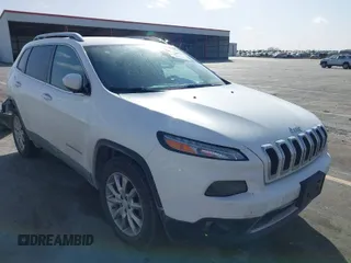 2018 Jeep Cherokee Limited with VIN 1C4PJMDXXJD522638, listed as a IAAI auction lot 41692055 with 150,701 mi miles. Bid and sale history available at carsss.com. Image 1.