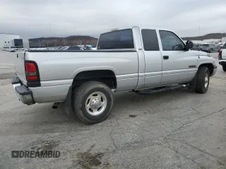 2002 Dodge Ram 2500 with VIN 3B7KC23682M263039, listed as a Copart auction lot 84555524 with 169,996 mi miles and Salvage Title. Bid and sale history available at carsss.com. Image 3.