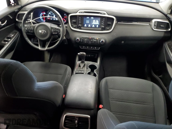 2017 Kia Sorento LX with VIN 5XYPGDA53HG337697, listed as a Copart auction lot 60489985 with 67,074 mi miles and Salvage title. Bid and sale history available at DreamBid. Image 8.