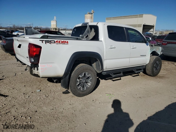 2018 Toyota Tacoma SR with VIN 3TMCZ5AN3JM148653, listed as a Copart auction lot 47083725 with 101,966 mi miles and Salvage Title. Bid and sale history available at carsss.com. Image 3.