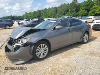 2014 Lexus ES 330 z VIN JTHBK1GG3E2084739, wystawiony jako Copart lot #56218765 z przebiegiem 234 241 mil mil oraz Szkoda całkowita • Salvage title. Historia ofert i sprzedaży dostępna na DreamBid. Obrazek 1.