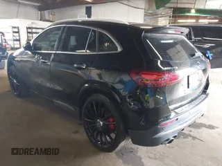 2024 Mercedes-Benz GLA 35 AMG z VIN W1N4N5BB0RJ577108, wystawiony jako IAAI lot #42237048 z przebiegiem 6020 mil mil oraz . Historia ofert i sprzedaży dostępna na DreamBid. Obrazek 3.