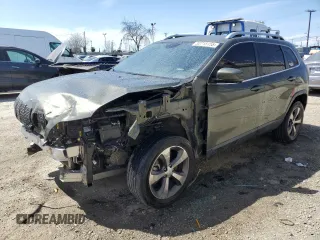 2019 Jeep Cherokee Limited with VIN 1C4PJLDB5KD357078, listed as a Copart auction lot 52715155 with 107,912 mi miles and Salvage title. Bid and sale history available at DreamBid. Image 1.