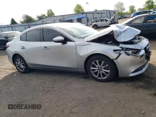 2019 Mazda 3 z VIN 3MZBPABL1KM113924, wystawiony jako Copart lot #54479075 z przebiegiem 116 948 mil mil oraz Szkoda całkowita • Salvage title. Historia ofert i sprzedaży dostępna na DreamBid. Obrazek 4.
