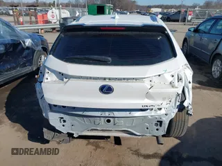 2021 Lexus UX 250h с VIN JTHP9JBH9M2051101, выставлен на аукционе IAAI как лот 41422925 с пробегом 75 262 миль миль и . История ставок и продаж доступна на DreamBid. Изображение 16.