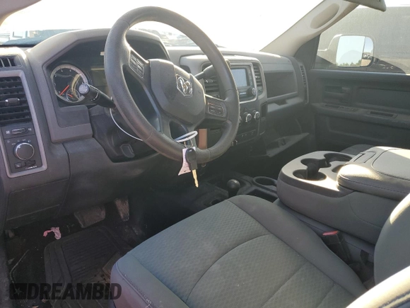 2017 Ram 2500 Tradesman z VIN 3C6UR5HJ6HG568513, wystawiony jako Copart lot #53139154 z przebiegiem 124 674 mil mil oraz Szkoda całkowita • Salvage title. Historia ofert i sprzedaży dostępna na DreamBid. Obrazek 8.