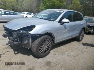 2017 Porsche Cayenne S z VIN WP1AB2A28HLA51118, wystawiony jako Copart lot #50918305 z przebiegiem 109 872 mil mil oraz Szkody całkowita. Historia ofert i sprzedaży dostępna na DreamBid. Obrazek 1.