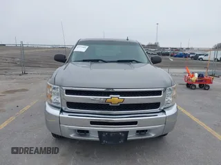 2013 Chevrolet Silverado 1500 LT with VIN 3GCPKSE73DG249856, listed as a IAAI auction lot 41973964 with 135,580 mi miles. Bid and sale history available at carsss.com. Image 6.