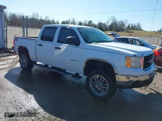 2011 GMC Sierra 1500 SLE with VIN 3GTP2VE32BG247348, listed as a IAAI auction lot 41740121 with 247,646 mi miles. Bid and sale history available at carsss.com. Image 1.