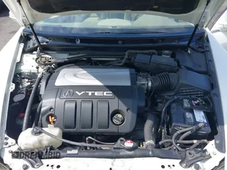 2005 Acura RL with VIN JH4KB16565C018356, listed as a IAAI auction lot 42138971 with 186,437 mi miles and . Bid and sale history available at DreamBid. Image 10.