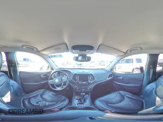 2019 Jeep Cherokee Limited с VIN 1C4PJLDB1KD185048, выставлен на аукционе Copart как лот 87480664 с пробегом 186 938 миль миль и Списание • Salvage title. История ставок и продаж доступна на DreamBid. Изображение 14.