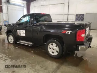 2011 Chevrolet Silverado 1500 LT with VIN 1GCNKSE09BZ292265, listed as a Copart auction lot 45767865 with 150,994 mi miles and Salvage Title. Bid and sale history available at DreamBid. Image 2.