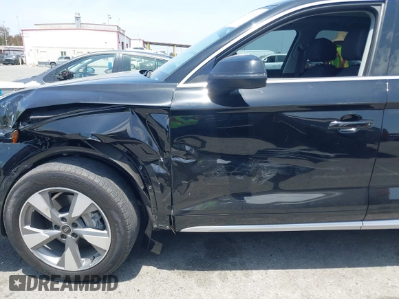 2023 Audi Q5 Premium with VIN WA1ABAFY2P2132364, listed as a IAAI auction lot 42272904 with 20,326 mi miles and . Bid and sale history available at DreamBid. Image 6.