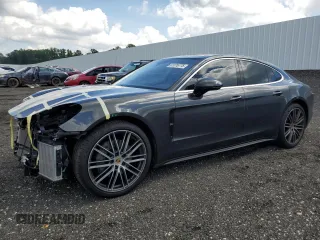 2017 Porsche Panamera 4S with VIN WP0AB2A70HL123703, listed as a Copart auction lot 61076775 with 52,293 mi miles and Salvage title. Bid and sale history available at DreamBid. Image 1.