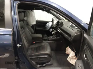 2025 Honda CR-V Sport-L with VIN 7FARS6H86SE048805, listed as a IAAI auction lot 41948021 with 8,532 mi miles and . Bid and sale history available at DreamBid. Image 5.