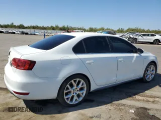 2014 Volkswagen Jetta GLI Edition 30 with VIN 3VW4S7AJXEM336252, listed as a Copart auction lot 72886814 with 121,728 mi miles and Salvage title. Bid and sale history available at DreamBid. Image 3.