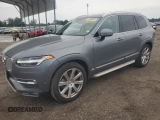 2016 Volvo XC90 T6 Inscription z VIN YV4A22PL1G1000777, wystawiony jako Copart lot #56509945 z przebiegiem 64 985 mil mil oraz Czysty tytuł • Clean title. Historia ofert i sprzedaży dostępna na DreamBid. Obrazek 1.