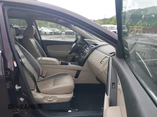 2008 Mazda CX-9 Touring z VIN JM3TB38V080136351, wystawiony jako IAAI lot #42319098 z przebiegiem 152 275 mil mil oraz . Historia ofert i sprzedaży dostępna na DreamBid. Obrazek 5.