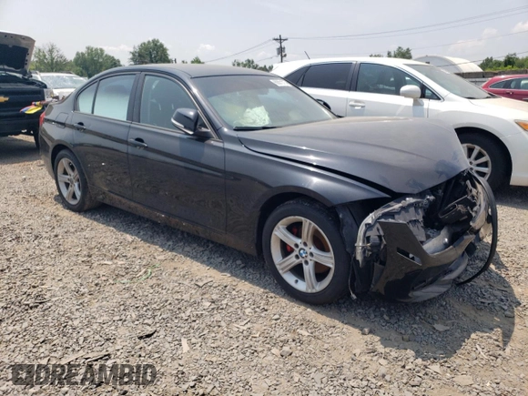 2013 BMW 3 Series 328i xDrive z VIN WBA3B5C52DF596028, wystawiony jako Copart lot #60001015 z przebiegiem 145 393 mil mil oraz Czysty tytuł • Clean title. Historia ofert i sprzedaży dostępna na DreamBid. Obrazek 4.