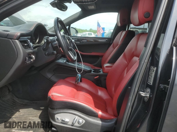 2018 Porsche Macan with VIN WP1AA2A50JLB08494, listed as a Copart auction lot 60531205 with 96,722 mi miles and Salvage title. Bid and sale history available at DreamBid. Image 7.