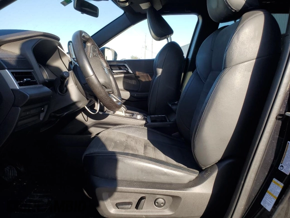 2022 Mitsubishi Outlander SE z VIN JA4J3UA83NZ065638, wystawiony jako Copart lot #48323755 z przebiegiem 92 954 mil mil oraz Nie do naprawy • Non repairable. Historia ofert i sprzedaży dostępna na DreamBid. Obrazek 7.