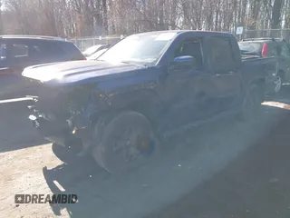 2022 Nissan Frontier SV z VIN 1N6ED1EJ6NN641551, wystawiony jako IAAI lot #41395093 z przebiegiem 61 796 mil mil oraz . Historia ofert i sprzedaży dostępna na DreamBid. Obrazek 22.
