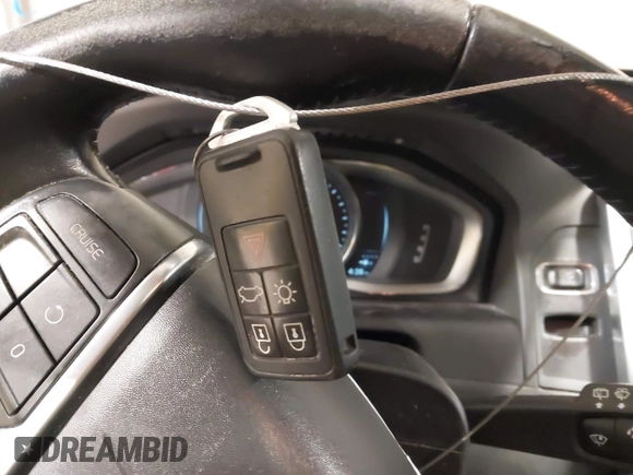 2016 Volvo XC60 T5 Drive-E Premier с VIN YV440MDK4G2853615, выставлен на аукционе IAAI как лот 41642524 с пробегом 173 852 миль миль и . История ставок и продаж доступна на DreamBid. Изображение 11.