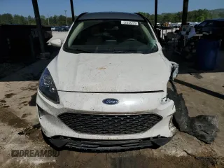 2020 Ford Escape Titanium с VIN 1FMCU9J93LUB38014, выставлен на аукционе Copart как лот 52348725 с пробегом 78 193 миль миль и Списание • Salvage title. История ставок и продаж доступна на DreamBid. Изображение 5.