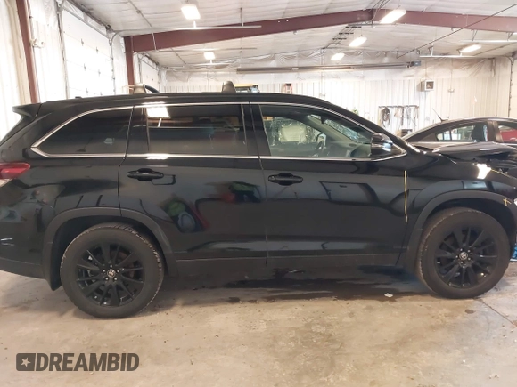 2019 Toyota Highlander SE with VIN 5TDJZRFH2KS628024, listed as a IAAI auction lot 41915298 with 87,054 mi miles. Bid and sale history available at carsss.com. Image 14.