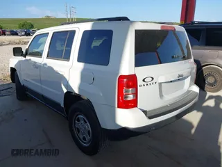 2014 Jeep Patriot Sport with VIN 1C4NJPBB4ED927237, listed as a IAAI auction lot 42462794 with 125,763 mi miles and . Bid and sale history available at DreamBid. Image 3.