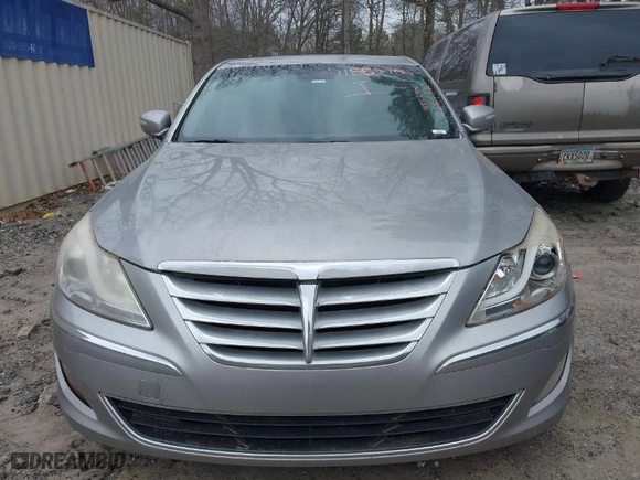 2013 Hyundai Genesis 3.8L with VIN KMHGC4DD5DU236132, listed as a IAAI auction lot 41852706 with 227,017 mi miles. Bid and sale history available at carsss.com. Image 12.