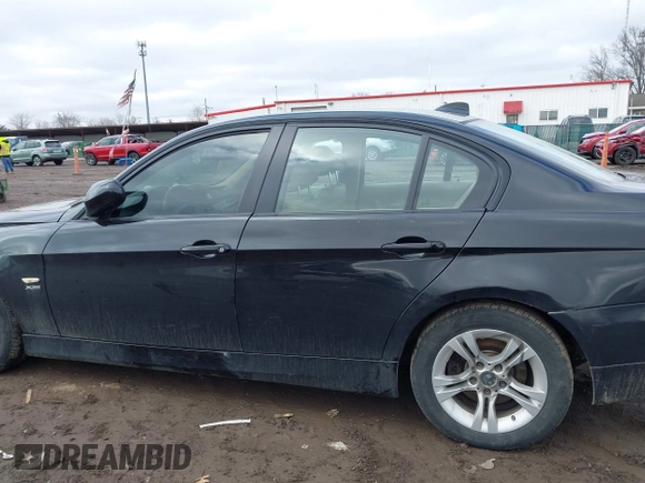 2008 BMW 3 Series 328xi with VIN WBAVC93518K036611, listed as a IAAI auction lot 41458902 with 162,425 mi miles and . Bid and sale history available at DreamBid. Image 14.
