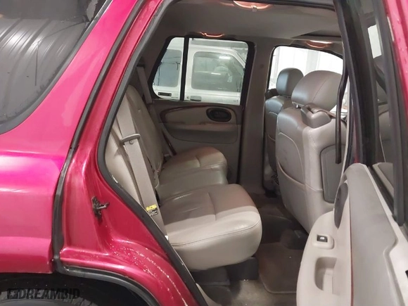 2002 Oldsmobile Bravada with VIN 1GHDT13S822507953, listed as a IAAI auction lot 41365070 with 108,429 mi miles. Bid and sale history available at carsss.com. Image 8.