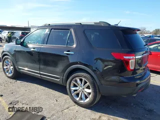 2014 Ford Explorer XLT with VIN 1FM5K7D80EGB36115, listed as a IAAI auction lot 41676275 with 124,134 mi miles. Bid and sale history available at carsss.com. Image 3.